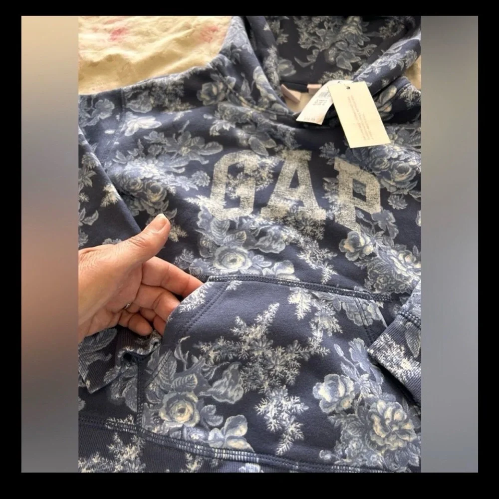 NWT Gap x LoveShackFancy Toddler Blue Floral Logo Hoodie Size 5T